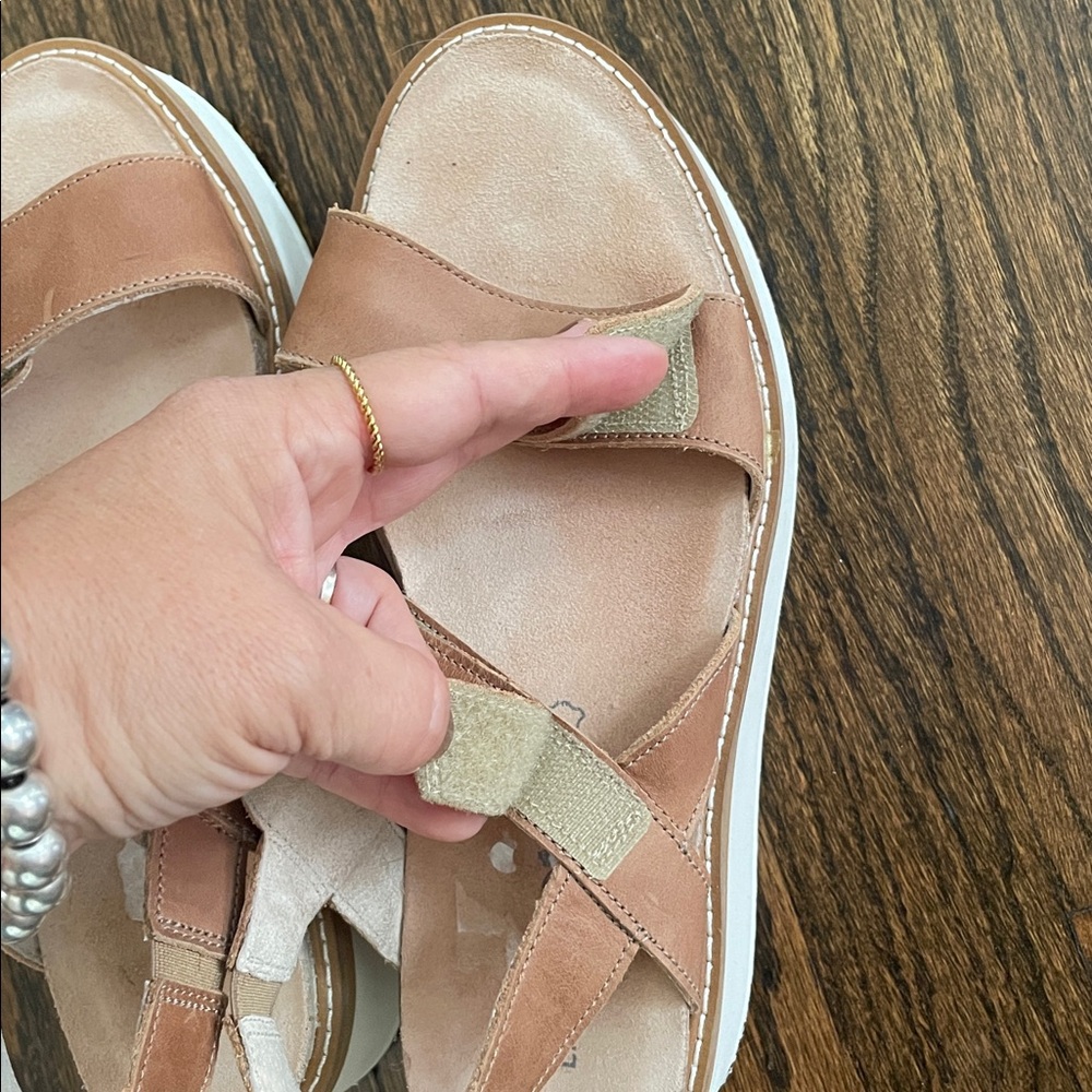 Naot Meringue sandals - Picture 4 of 5